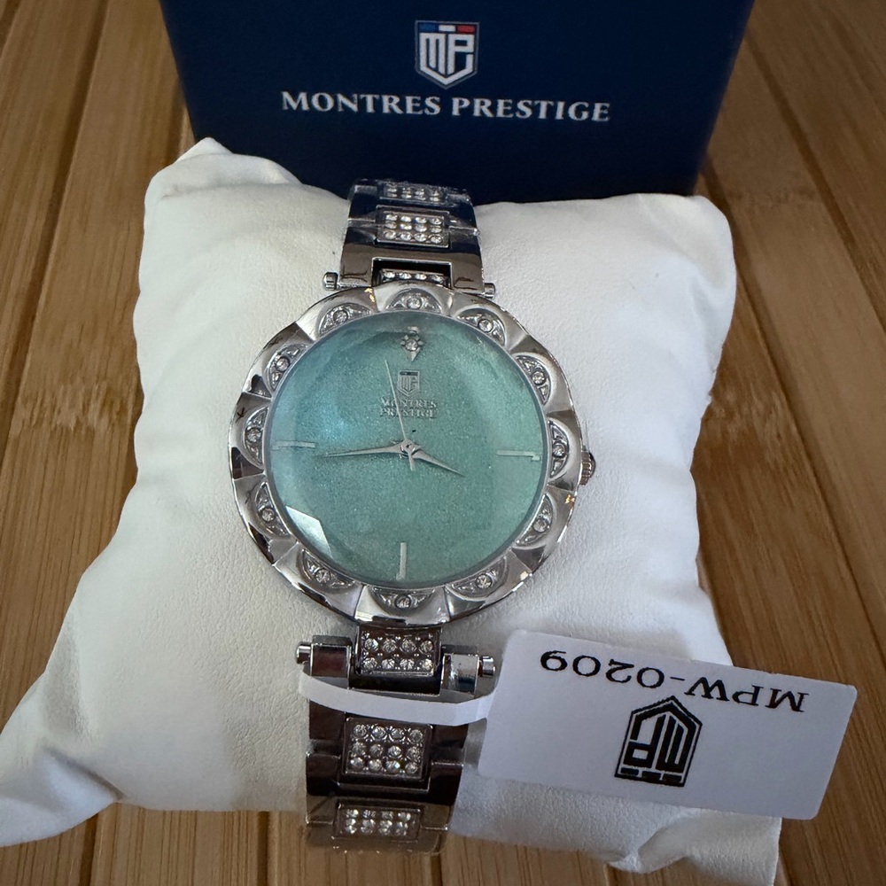 Montres Prestige x Invicta Women’s Watch silver steel with‎ Blue Face